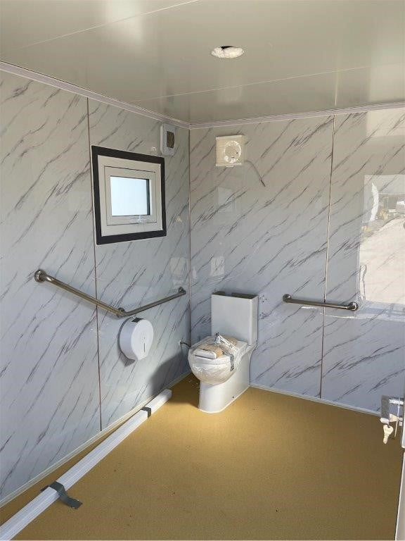 Sanitário Portátil | Para Pessoas com Mobilidade Reduzida