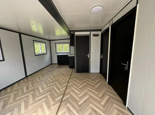 Contentor Móvel Tiny House com Dois Quartos e Cozinha – 2024