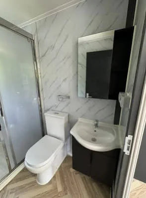 Contentor Móvel Tiny House com Dois Quartos e Cozinha – 2024