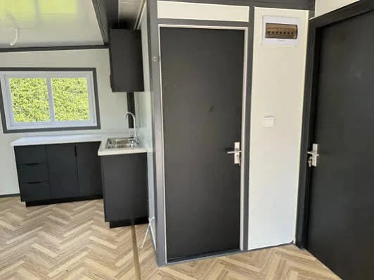 Contentor Móvel Tiny House com Dois Quartos e Cozinha – 2024